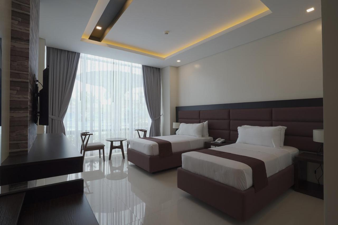 Winrich Hotel Mactan Exterior foto