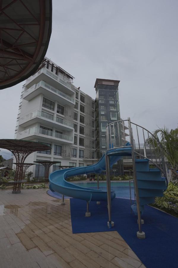 Winrich Hotel Mactan Exterior foto